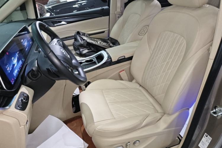 Used Buick GL8 2023 ES Lu Zun Luxury Edition and Yue Version Left Front Seat