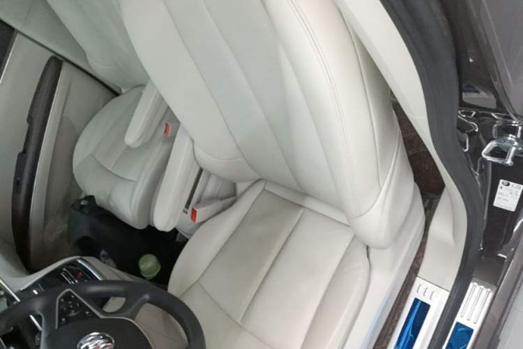 Used Buick GL8 2023 Land Executive Class Smart Enjoyment Model Left Front Seat