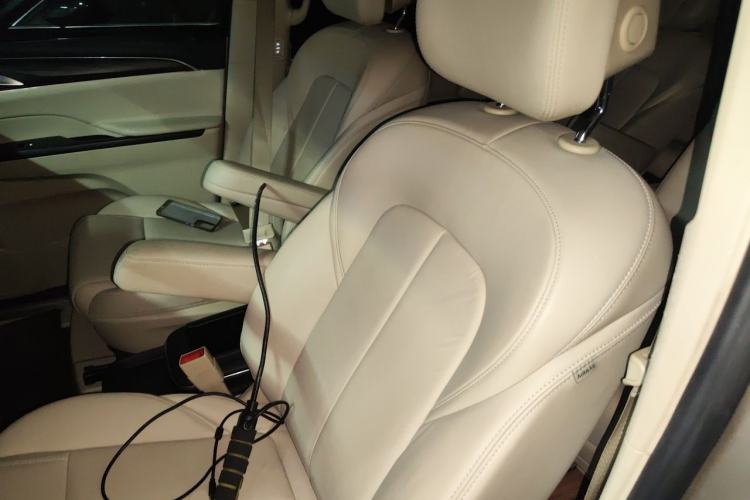 Used Buick GL8 2023 ES Lu Zun Deluxe Model Left Front Seat