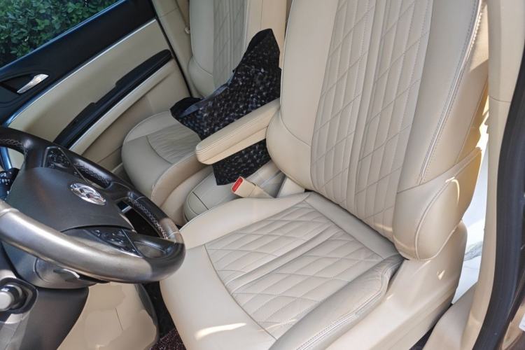 Used Buick GL8 2023 Land Executive Class 652T Luxury Model Left Front Seat