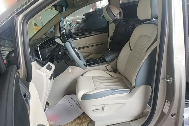 Used Buick GL8 2023 ES Lu Zun Comfort Model Left Front Seat