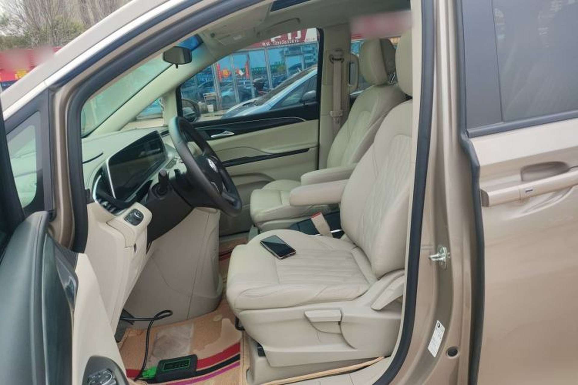 Used Buick GL8 2023 ES Lu Zun Comfort Model Left Front Seat