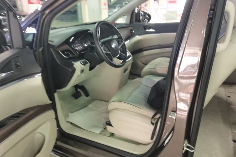 Used Buick GL8 2023 Land Executive Class 652T Luxury Model Left Front Seat