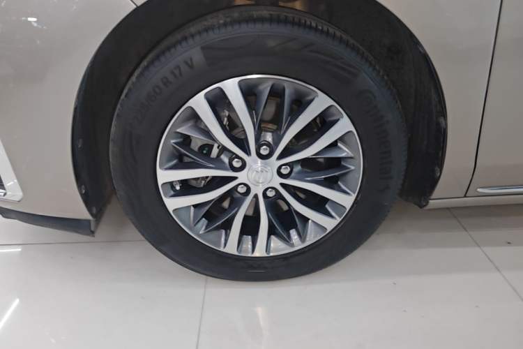 Used Buick GL8 2023 ES Lu Zun Comfort Model Left Front Wheel Hub