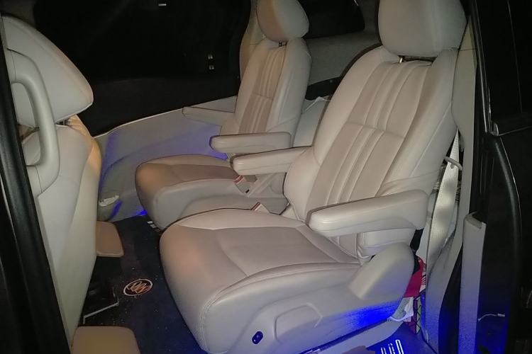 Used Buick GL8 2023 Land Executive Class Smart Enjoyment Model Left Rear Seat