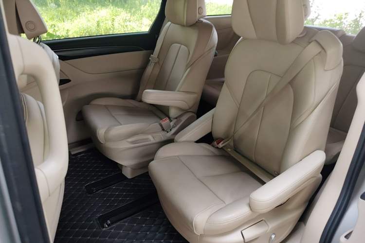 Used Buick GL8 2023 ES Lu Zun Deluxe Model Left Rear Seat