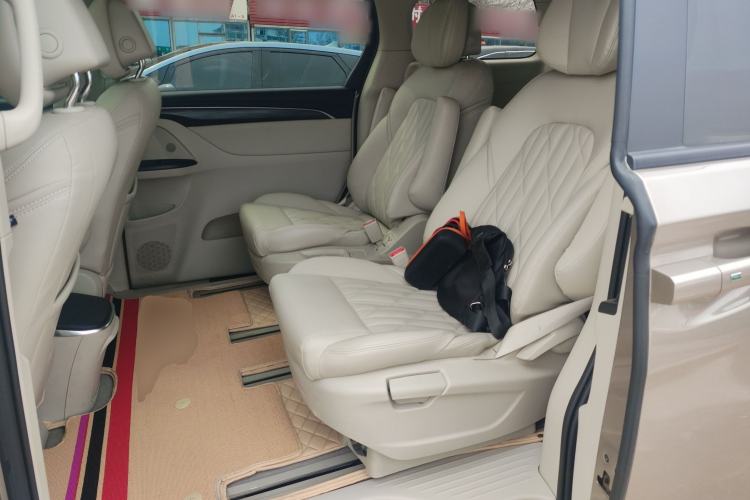 Used Buick GL8 2023 ES Lu Zun Comfort Model Left Rear Seat