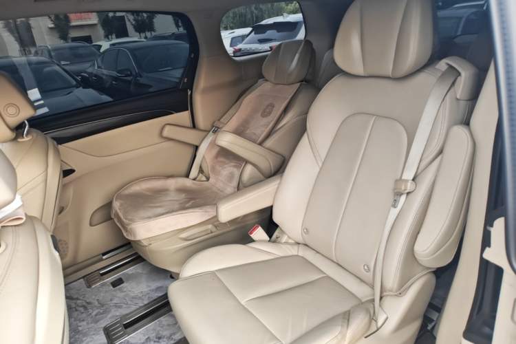 Used Buick GL8 2023 ES Lu Zun Deluxe Model Left Rear Seat