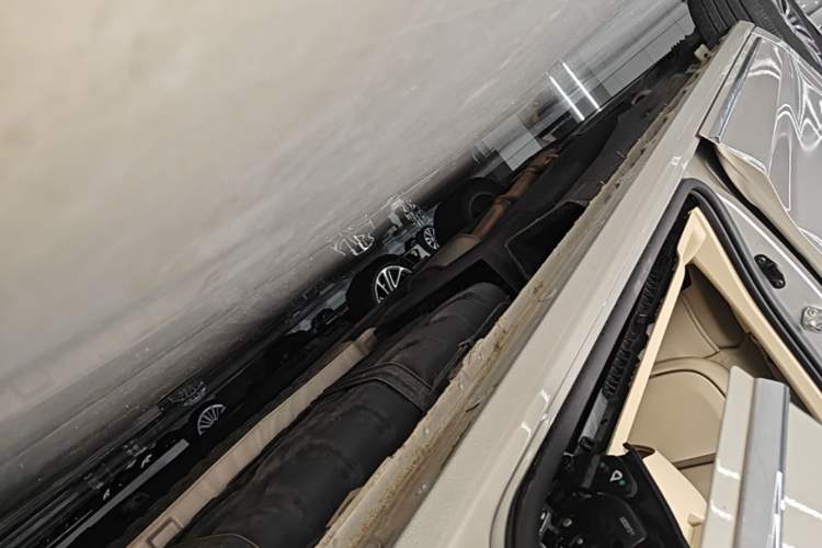 Used Buick GL8 2023 ES Lu Zun Deluxe Model Left Side Sill