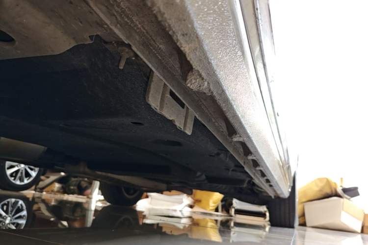 Used Buick GL8 2023 ES Lu Zun Luxury Model Left Side Sill