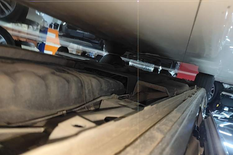 Used Buick GL8 2023 ES Lu Zun Deluxe Model Left Side Sill