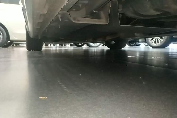 Used Buick GL8 2023 ES Lu Zun Deluxe Model Left Side Sill