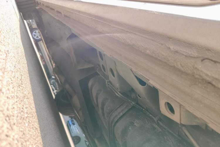 Used Buick GL8 2023 ES Lu Zun Comfort Model Left Side Sill