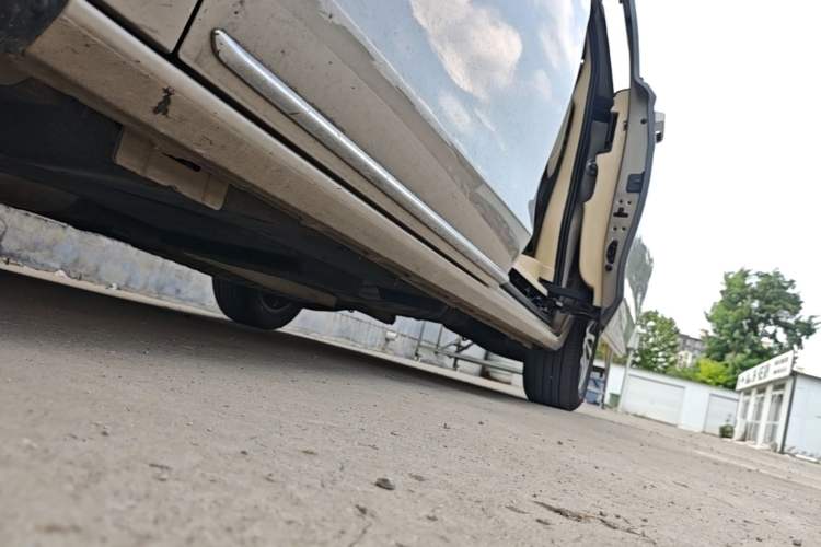 Used Buick GL8 2023 ES Lu Zun Deluxe Model Left Side Sill