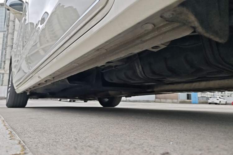 Used Buick GL8 2023 ES Lu Zun Comfort Model Left Side Sill