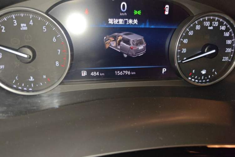Used Buick GL8 2023 Land Executive Class Comfort Model Odometer Close Up
