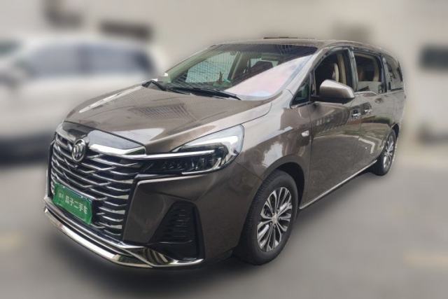 Used Buick GL8 2023 Facelifted Land Cruiser Executive Luxury Version