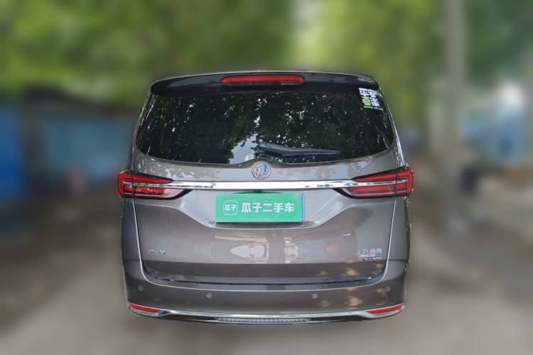 Used Buick GL8 2023 Facelifted Land Cruiser Executive Luxury Version Rear