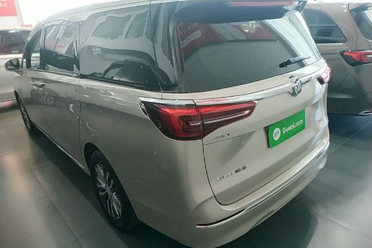 Used Buick GL8 2023 ES Lu Zun Deluxe Model Rear Left 45 Deg