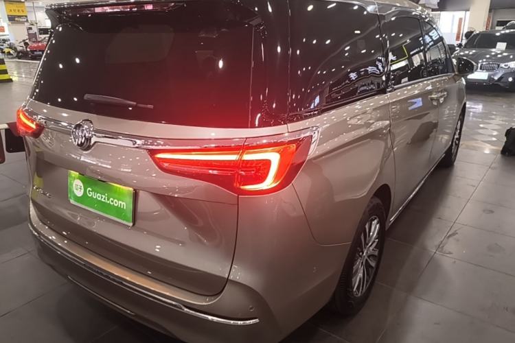 Used Buick GL8 2023 ES Lu Zun Deluxe and Yue Edition Rear Right 45 Deg