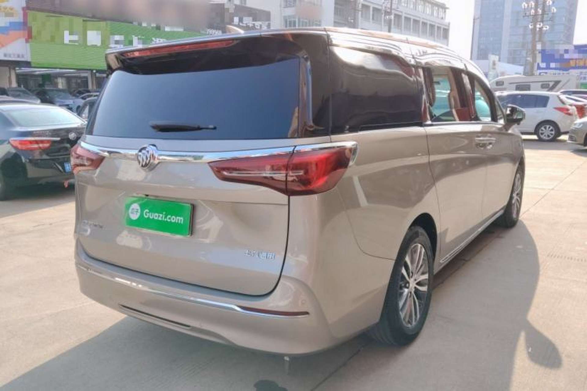 Used Buick GL8 2023 ES Lu Zun Comfort Model Rear Right 45 Deg