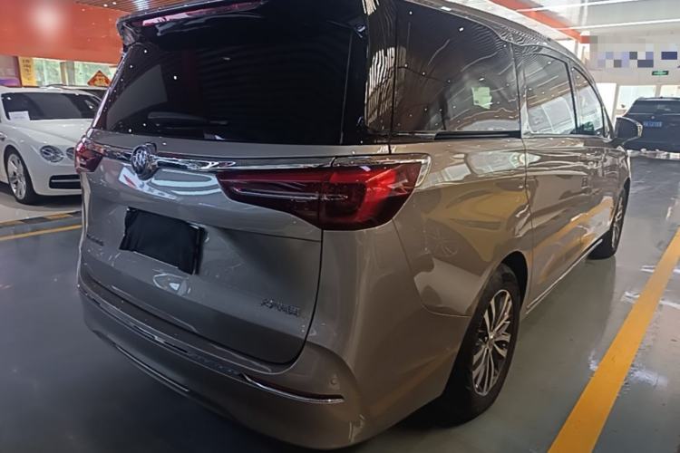 Used Buick GL8 2023 ES Lu Zun Comfort Model Rear Right 45 Deg
