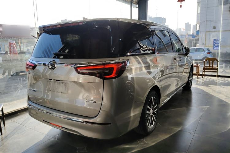 Used Buick GL8 2023 ES Lu Zun Deluxe Model Rear Right 45 Deg