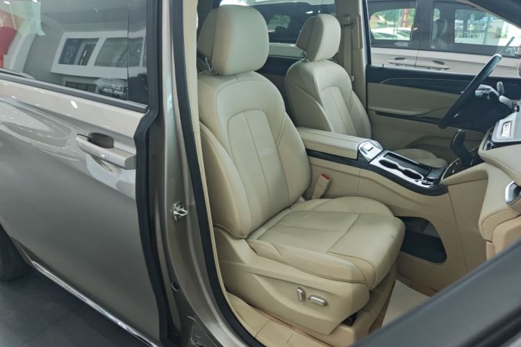 Used Buick GL8 2023 ES Lu Zun Deluxe Model Right Front Seat