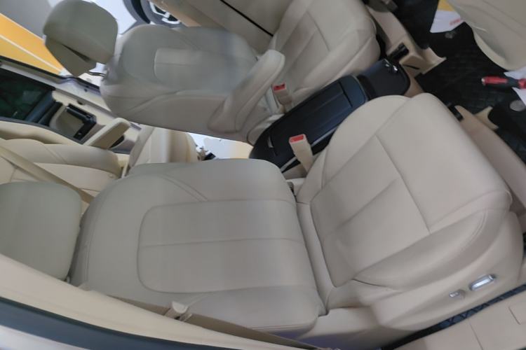 Used Buick GL8 2023 ES Lu Zun Deluxe Model Right Front Seat