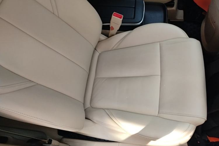 Used Buick GL8 2023 ES Lu Zun Deluxe Model Right Front Seat