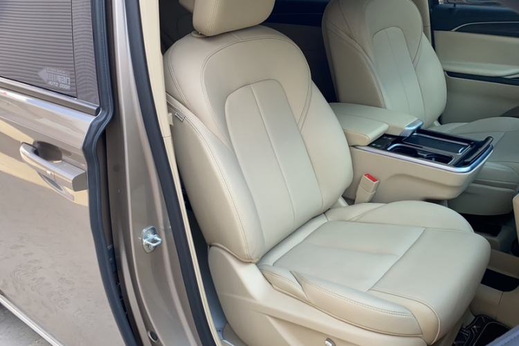 Used Buick GL8 2023 ES Lu Zun Deluxe Model Right Front Seat