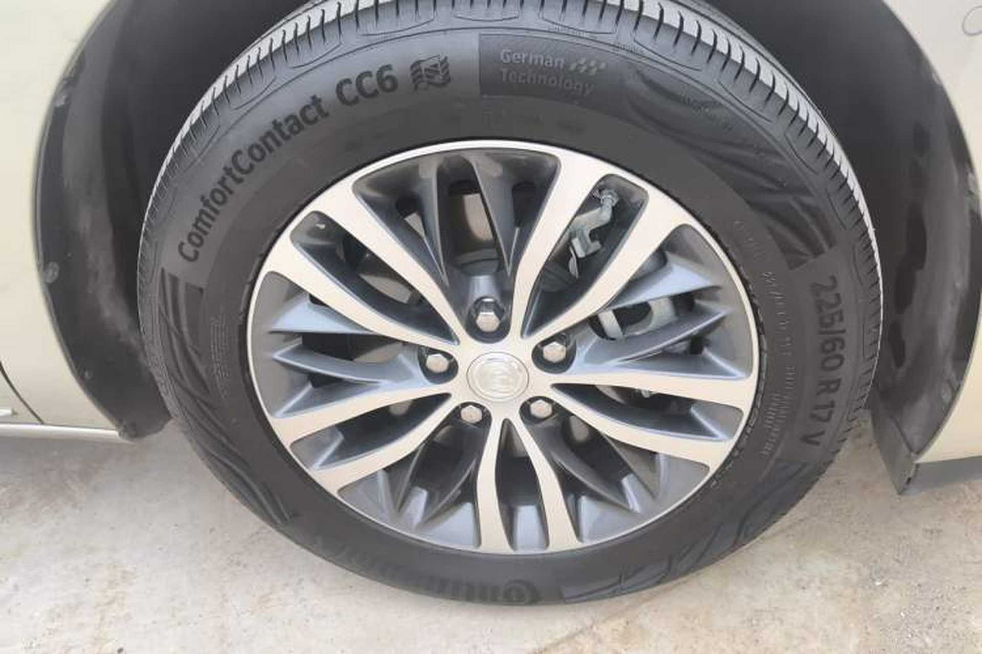 Used Buick GL8 2023 ES Lu Zun Deluxe Model Right Front Wheel Hub