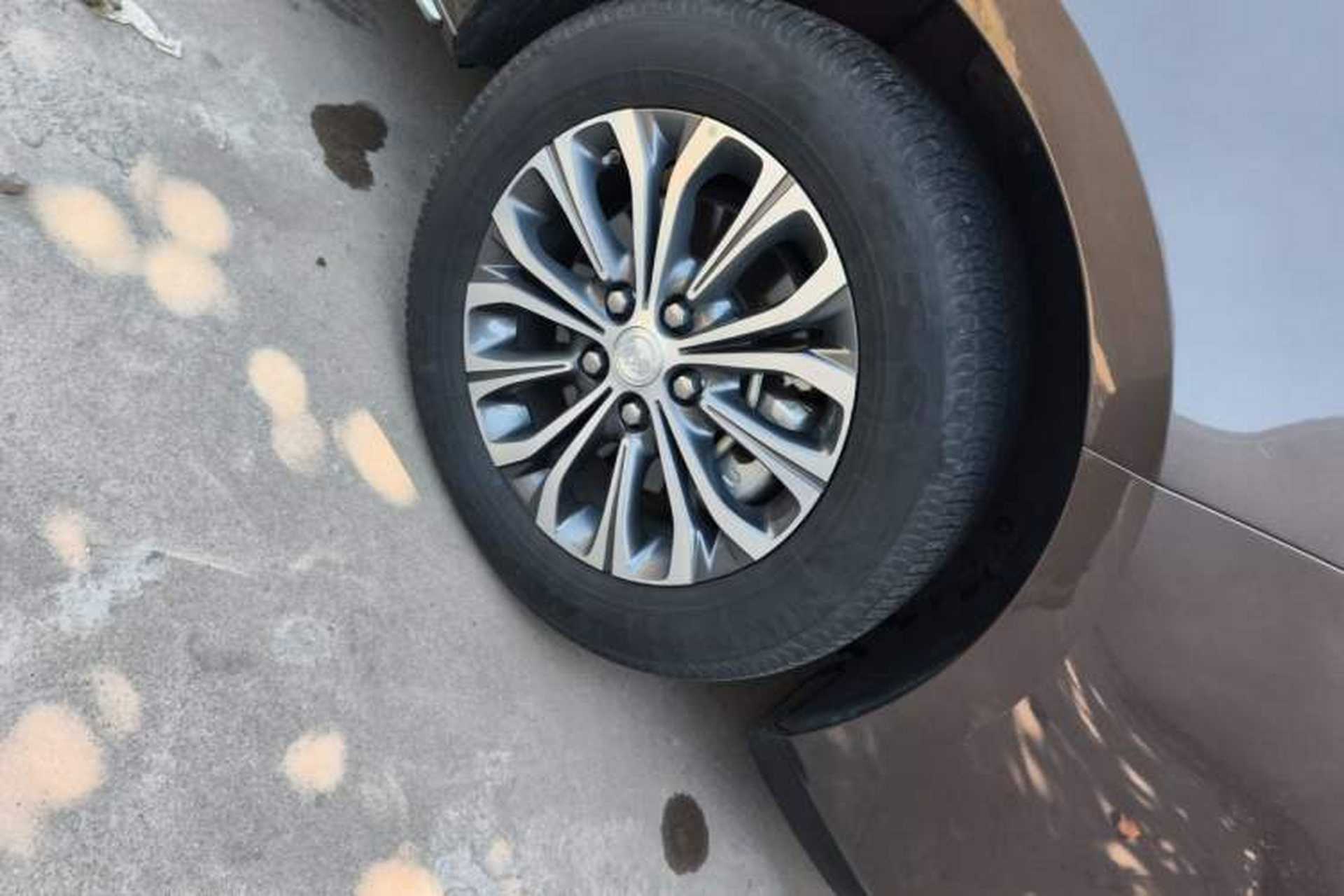 Used Buick GL8 2023 Land Executive Class Smart Enjoyment Model Right Front Wheel Hub