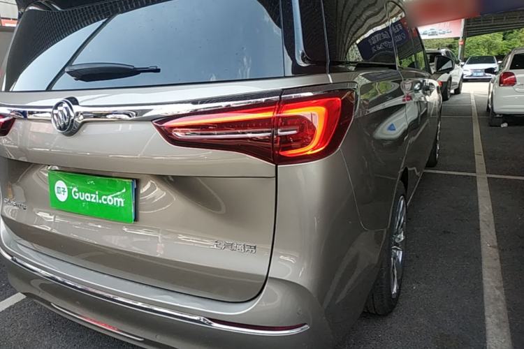 Used Buick GL8 2023 ES Lu Zun Comfort Model Right Rear Taillight