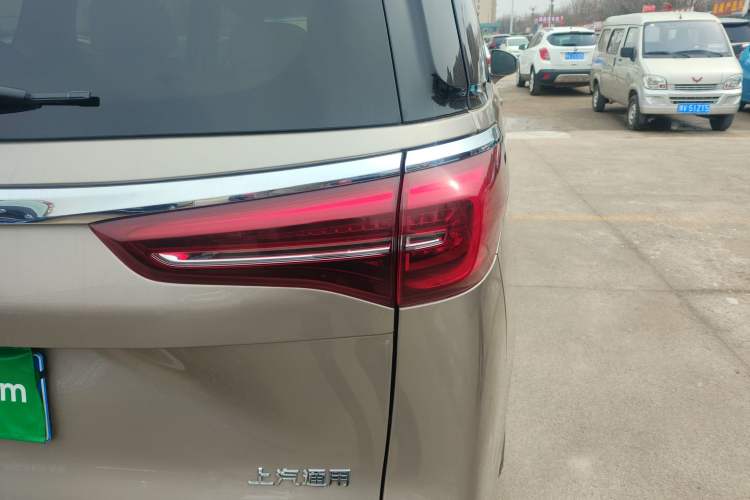 Used Buick GL8 2023 ES Lu Zun Comfort Model Right Rear Taillight