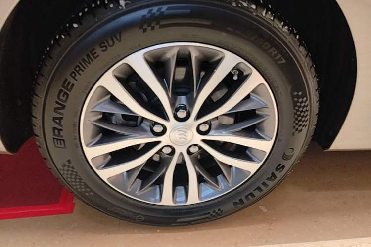 Used Buick GL8 2023 ES Lu Zun Deluxe Model Right Rear Wheel Hub