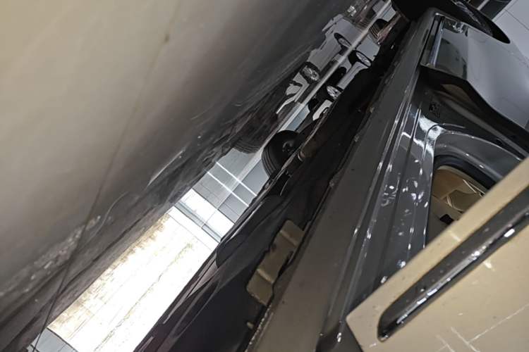 Used Buick GL8 2023 ES Lu Zun Deluxe Model Right Side Sill