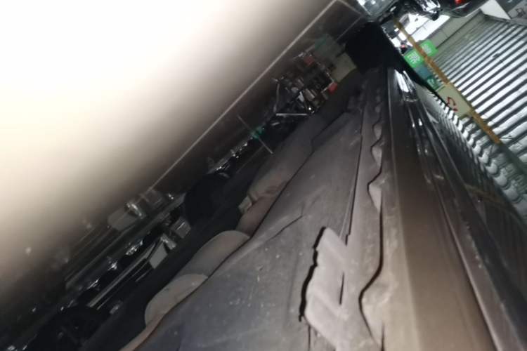 Used Buick GL8 2023 ES Lu Zun Comfort Model Right Side Sill