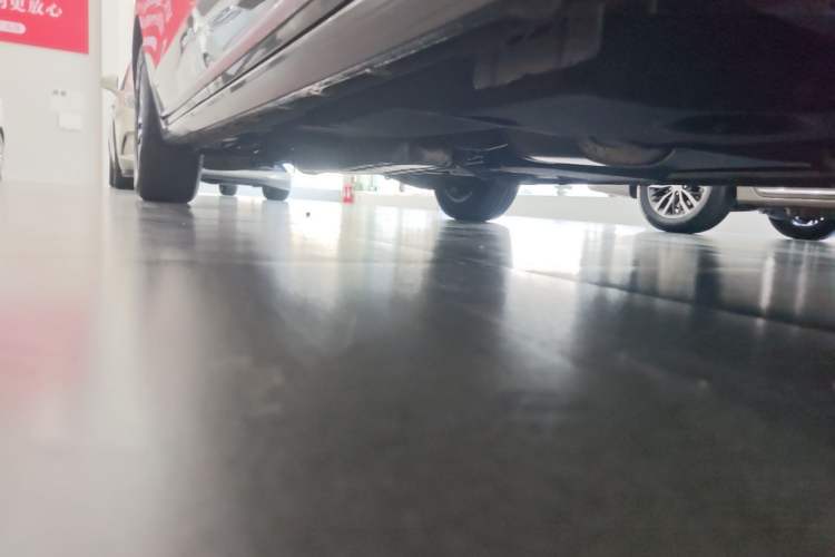 Used Buick GL8 2023 ES Lu Zun Deluxe Model Right Side Sill