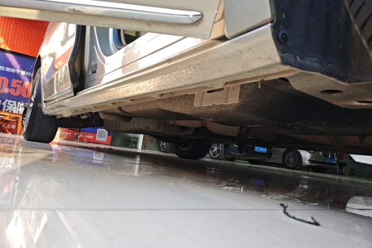 Used Buick GL8 2023 ES Lu Zun Deluxe Model Right Side Sill