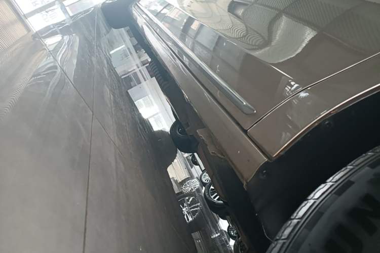 Used Buick GL8 2023 ES Lu Zun Comfort Model Right Side Sill