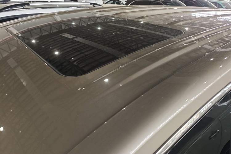 Used Buick GL8 2023 ES Lu Zun Deluxe Model Roof