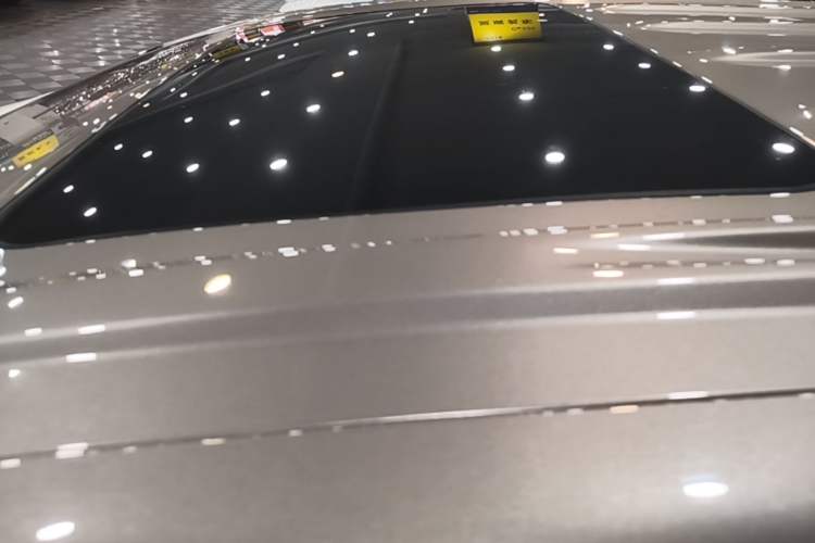 Used Buick GL8 2023 ES Lu Zun Deluxe and Yue Edition Roof