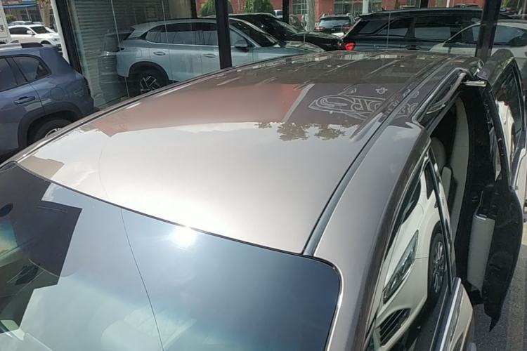 Used Buick GL8 2023 Land Executive Class Comfort Model Roof