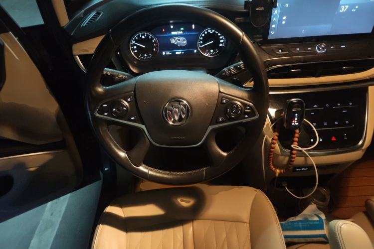 Used Buick GL8 2023 Facelifted Land Cruiser Executive Luxury Version Steering Wheel