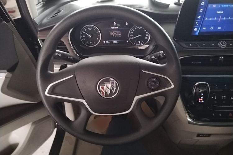 Used Buick GL8 2023 Land Executive Class Comfort Model Steering Wheel