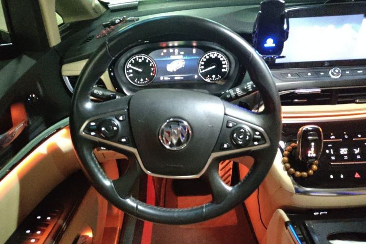 Used Buick GL8 2023 Facelifted Land Cruiser Executive Luxury Version Steering Wheel