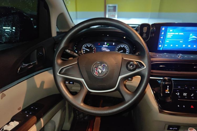 Used Buick GL8 2023 Land Executive Class Comfort Model Steering Wheel