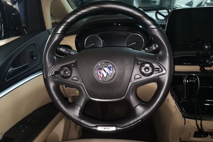 Used Buick GL8 2023 Land Executive Class Deluxe Model Steering Wheel