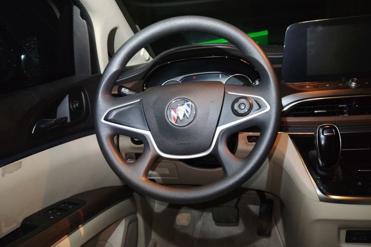 Used Buick GL8 2023 Land Executive Class Comfort Model Steering Wheel